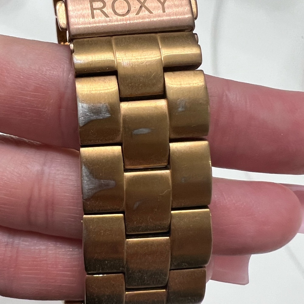 Woman’s Roxy Mistress watch - Picture 3 of 4